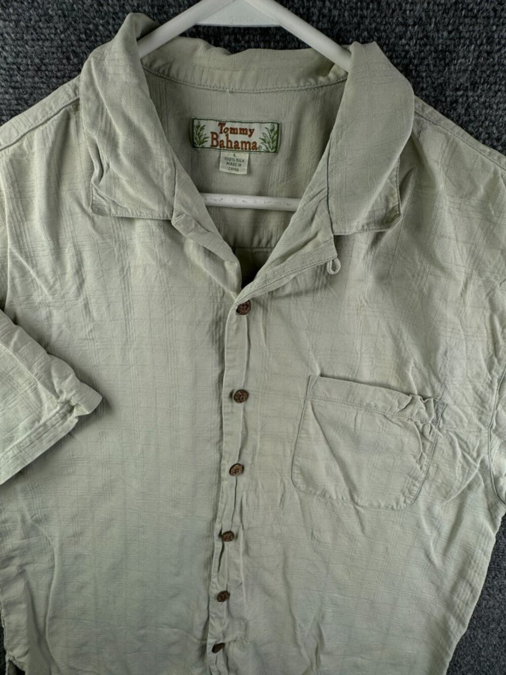 Tommy Bahama Men Short Sleeve Button Up Shirt All Silk Large Light Green Hawaii*
